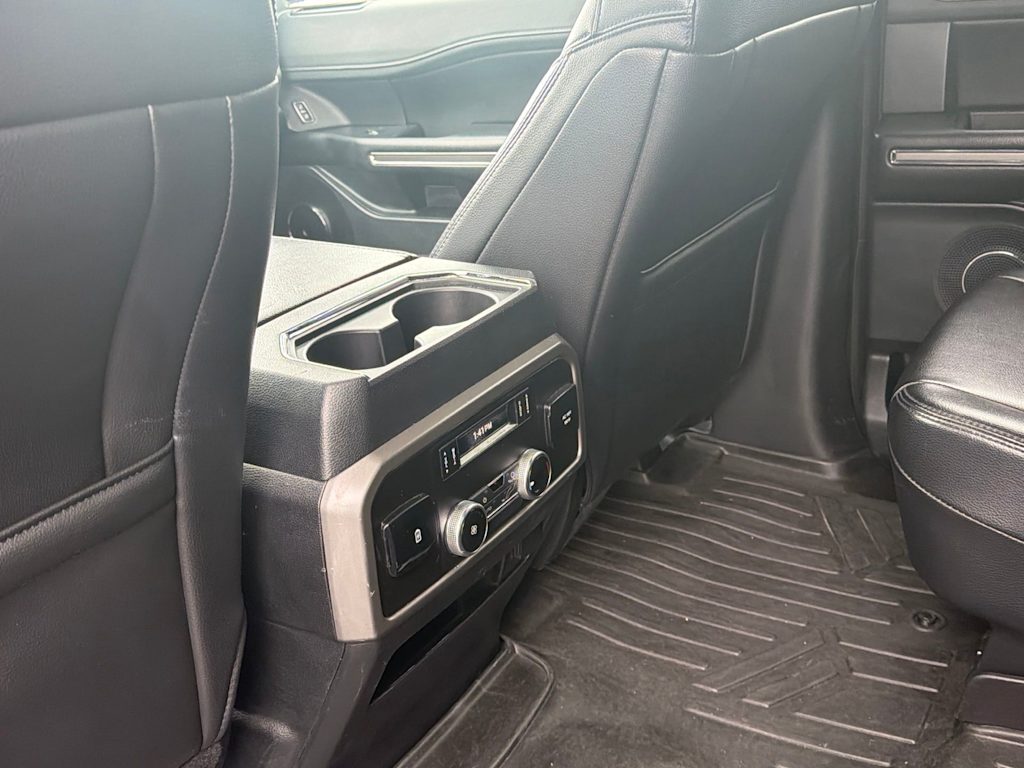 Thumbnail: 2020 Ford Expedition - 33