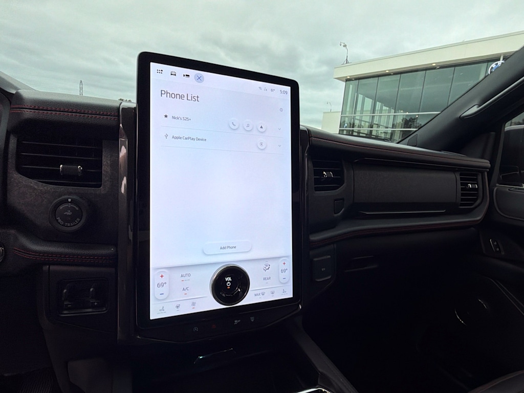 Thumbnail: 2023 Ford Expedition - 11