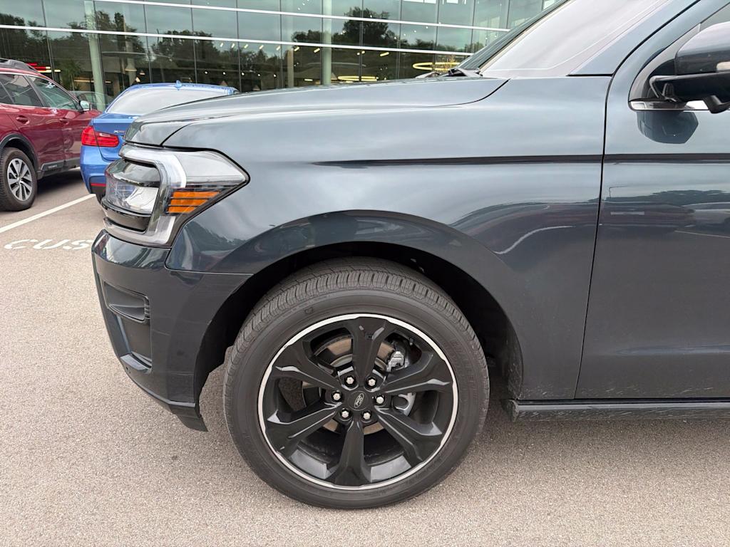 Thumbnail: 2023 Ford Expedition - 8