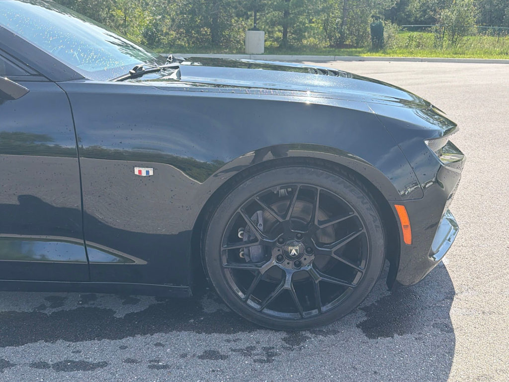 Thumbnail: 2019 Chevrolet Camaro - 18