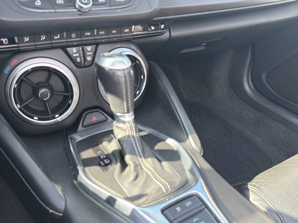 Thumbnail: 2019 Chevrolet Camaro - 12
