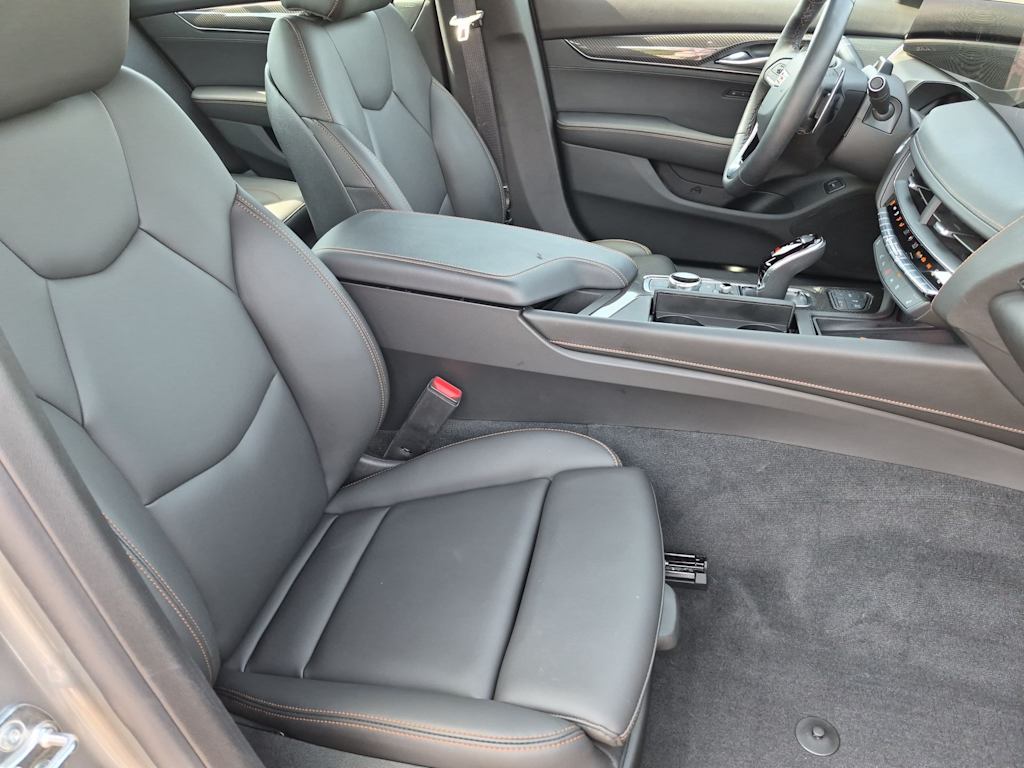 Thumbnail: 2026 Cadillac CT5 - 11