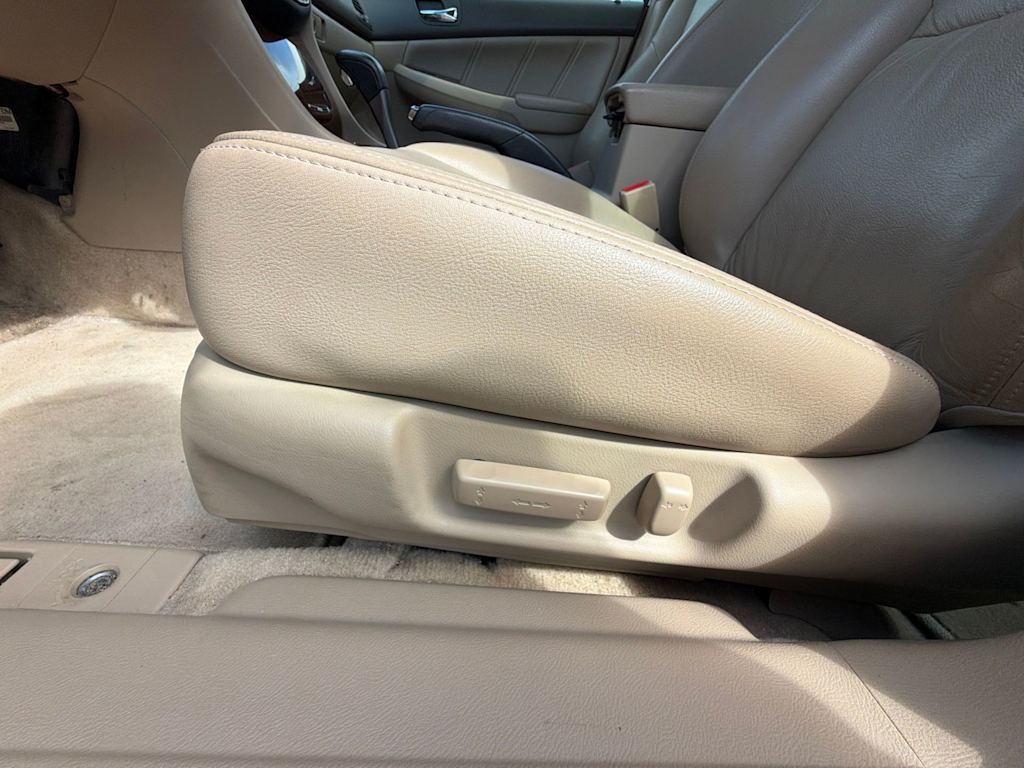 Thumbnail: 2006 Honda Accord - 18