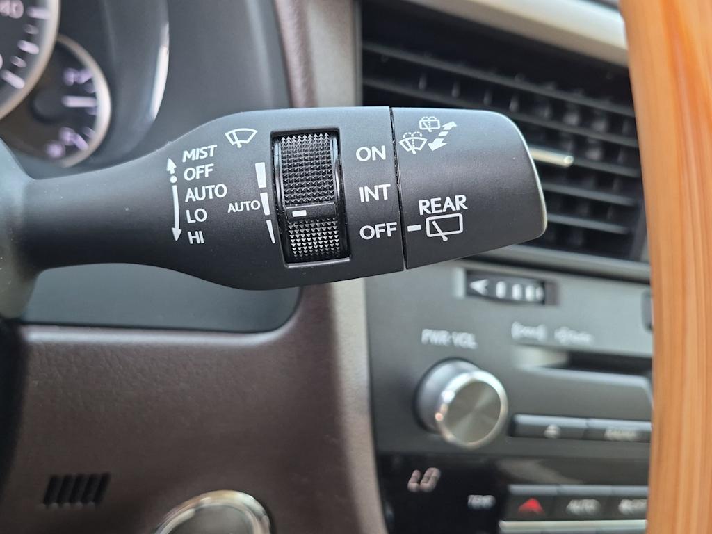 Thumbnail: 2018 Lexus RX - 14