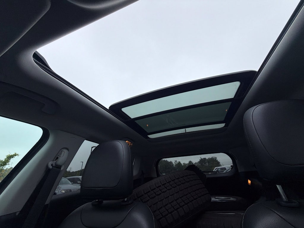 Thumbnail: 2020 Jeep Compass - 22