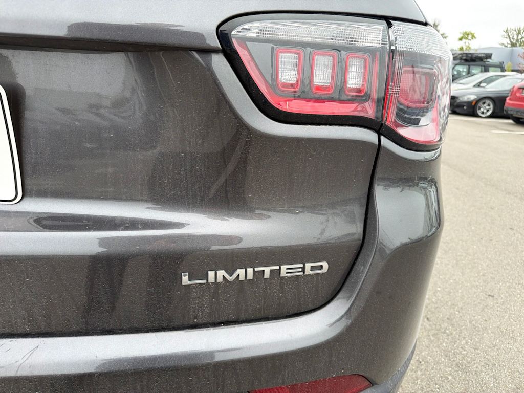 Thumbnail: 2020 Jeep Compass - 14
