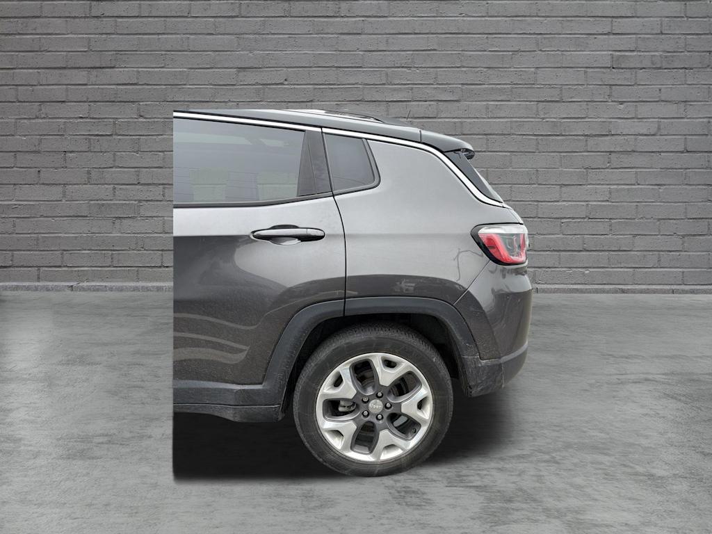 Thumbnail: 2020 Jeep Compass - 11