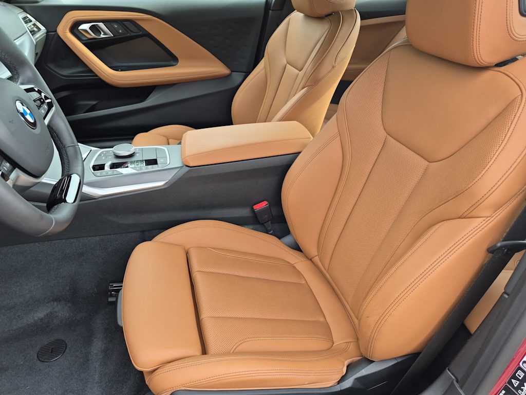Thumbnail: 2025 BMW 2 Series - 10