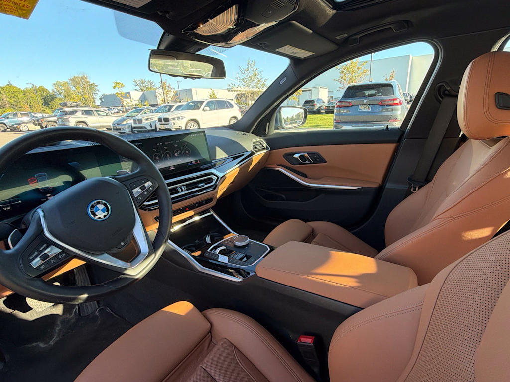 Thumbnail: 2024 BMW 3 Series - 11