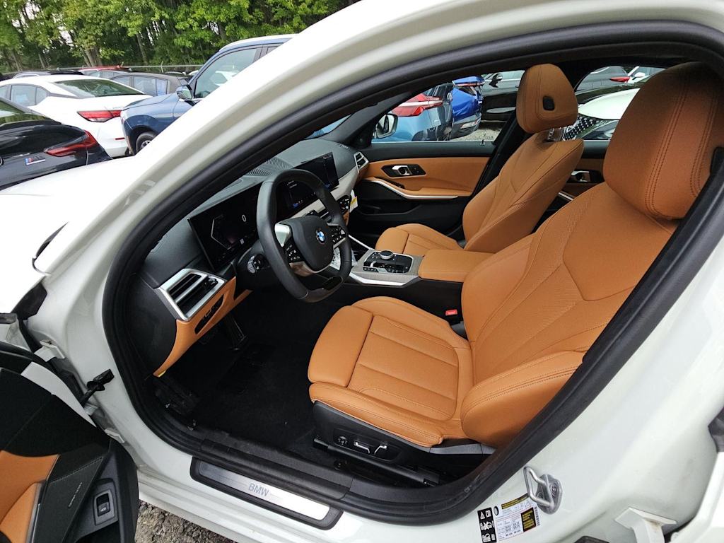 Thumbnail: 2025 BMW 3 Series - 14