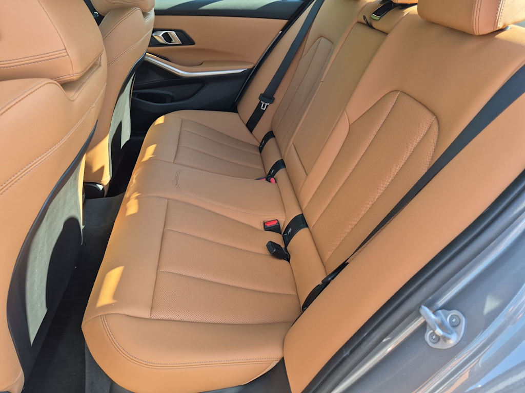 Thumbnail: 2025 BMW 3 Series - 12