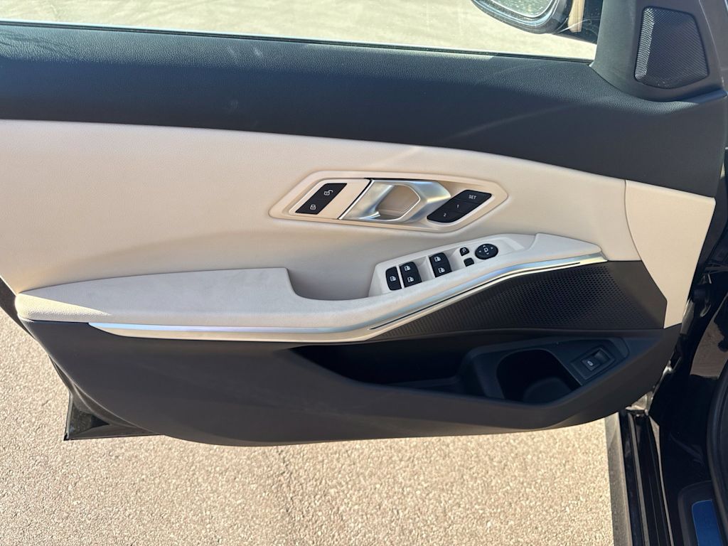 Thumbnail: 2024 BMW 3 Series - 48