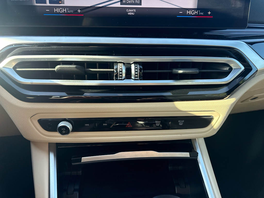 Thumbnail: 2024 BMW 3 Series - 57