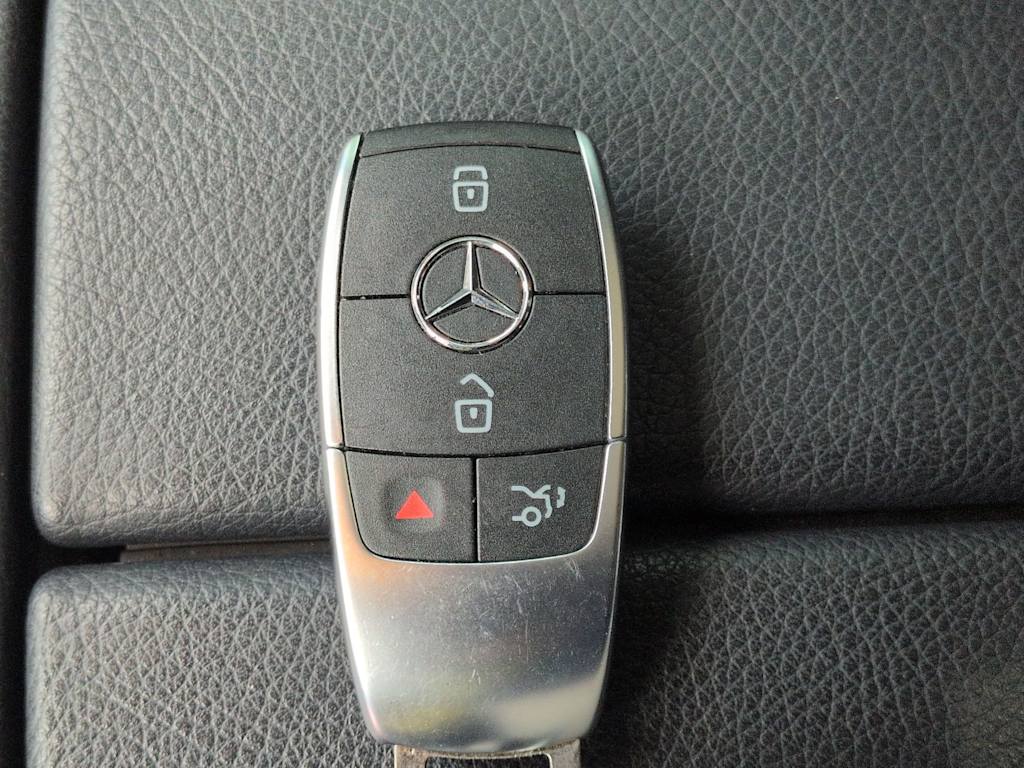 Thumbnail: 2023 Mercedes-Benz GLE - 36