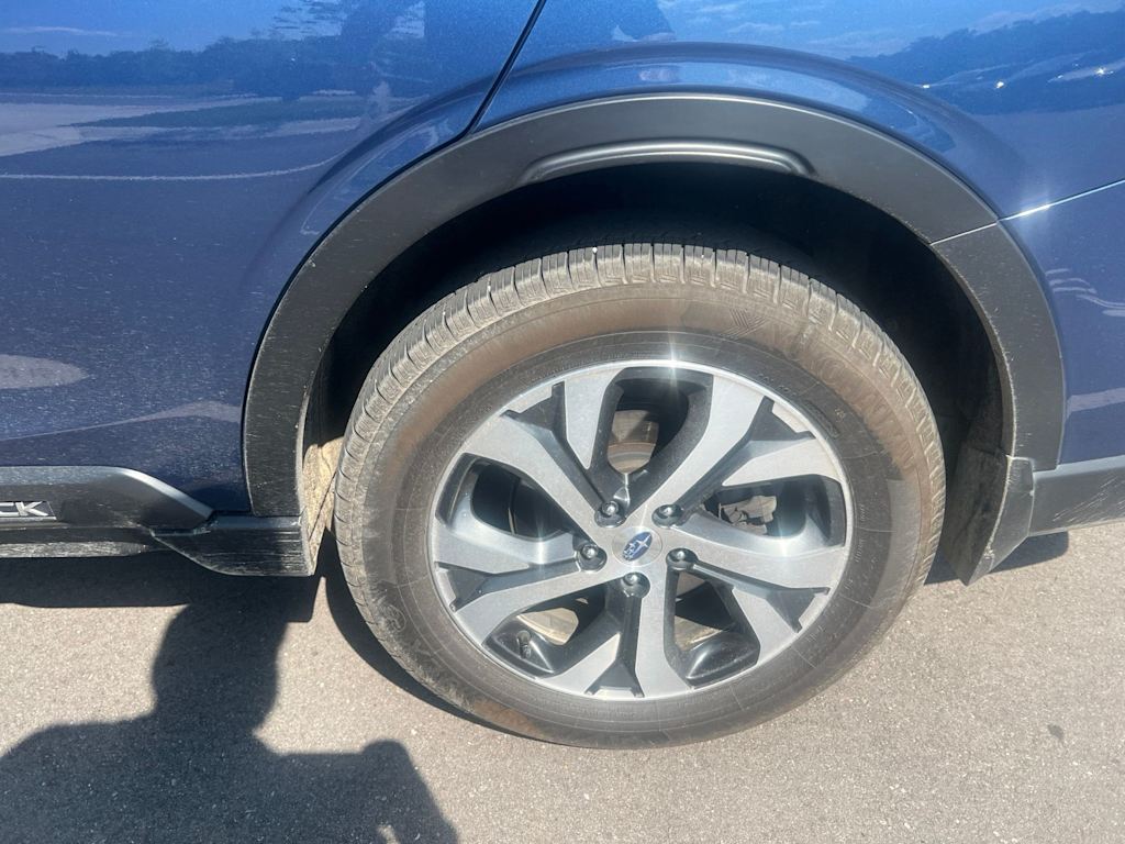 Thumbnail: 2022 Subaru Outback - 17