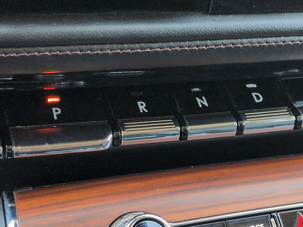 Thumbnail: 2020 Lincoln Aviator - 37