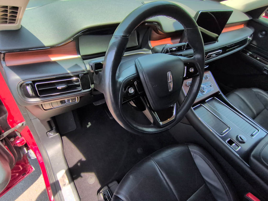 Thumbnail: 2020 Lincoln Aviator - 2