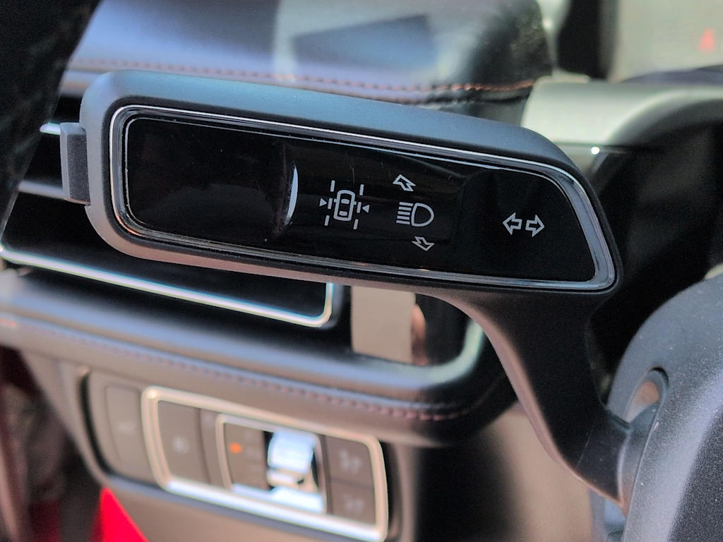 Thumbnail: 2020 Lincoln Aviator - 33
