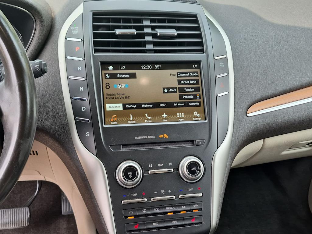 Thumbnail: 2017 Lincoln MKC - 14