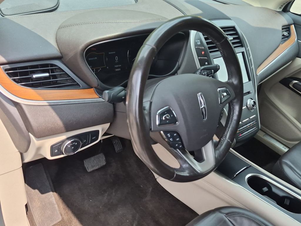 Thumbnail: 2017 Lincoln MKC - 2