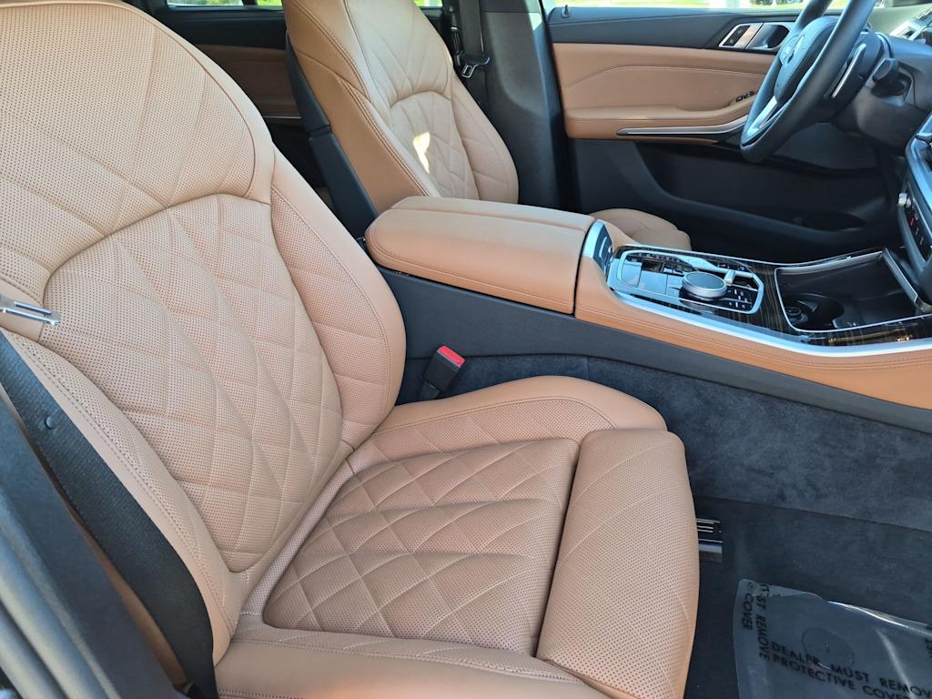 Thumbnail: 2026 BMW X5 - 12