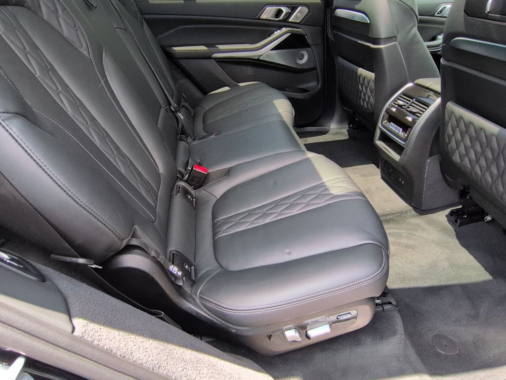 Thumbnail: 2024 BMW X7 - 29
