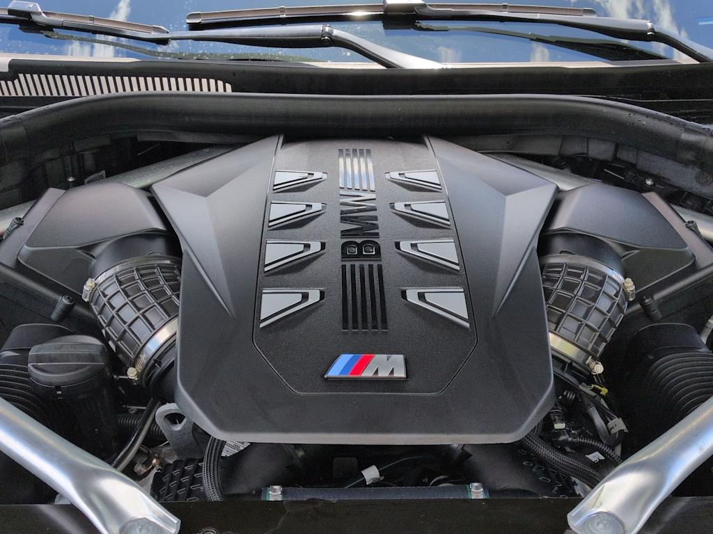 Thumbnail: 2024 BMW X7 - 8