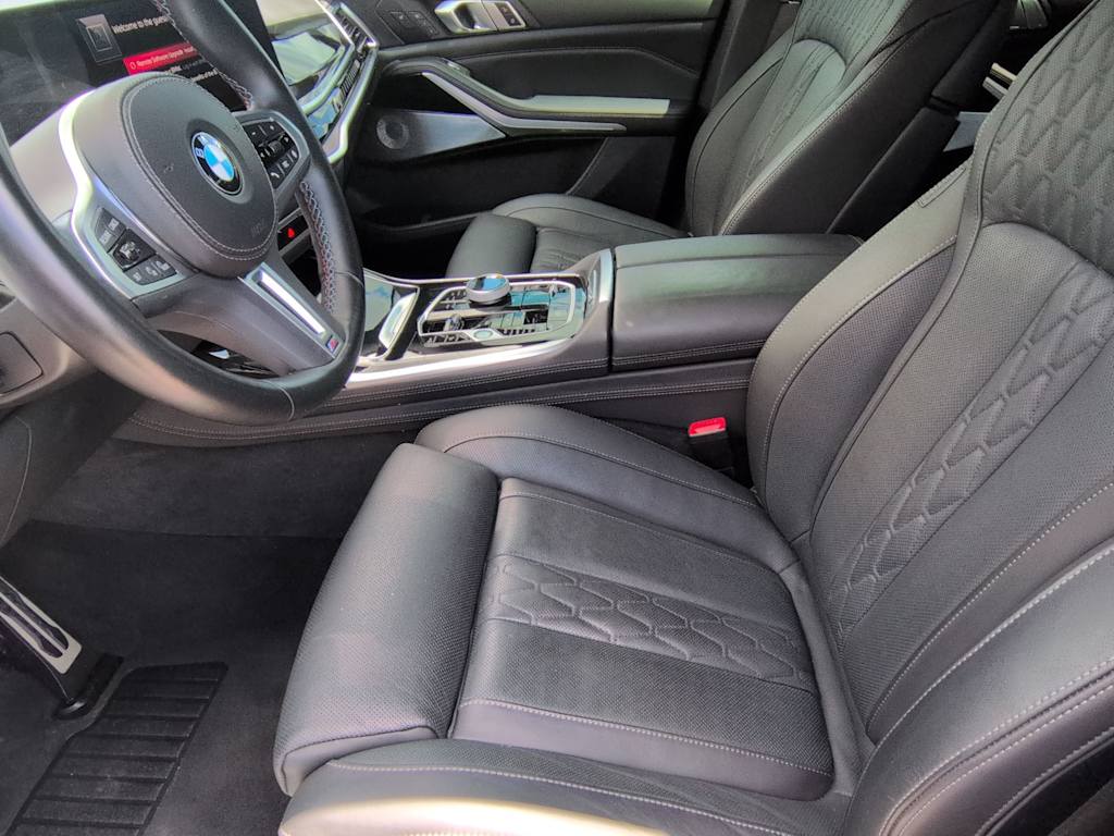 Thumbnail: 2024 BMW X7 - 10