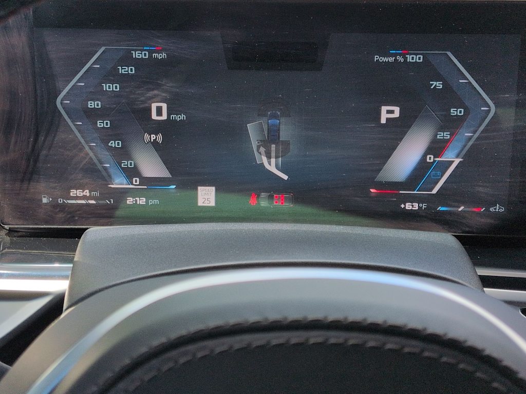 Thumbnail: 2024 BMW X7 - 16
