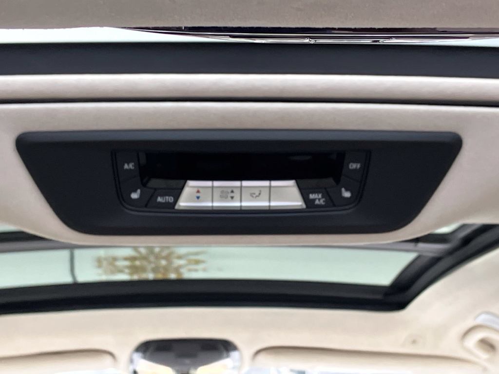 Thumbnail: 2024 BMW X7 - 18