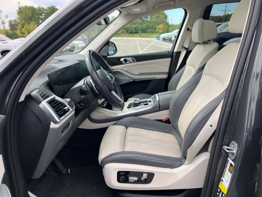 Thumbnail: 2024 BMW X7 - 6