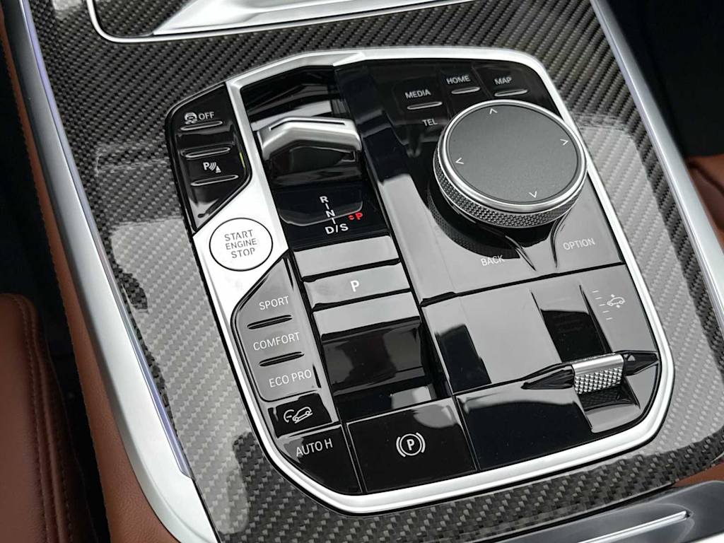 Thumbnail: 2026 BMW X7 - 37