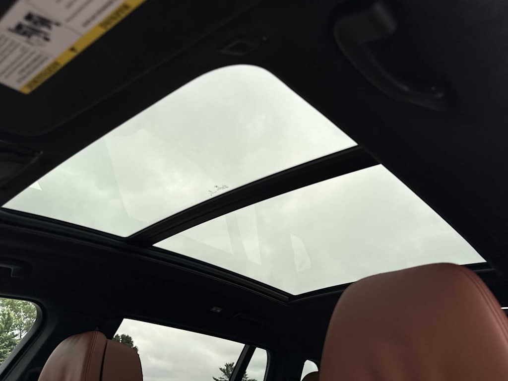 Thumbnail: 2026 BMW X7 - 26