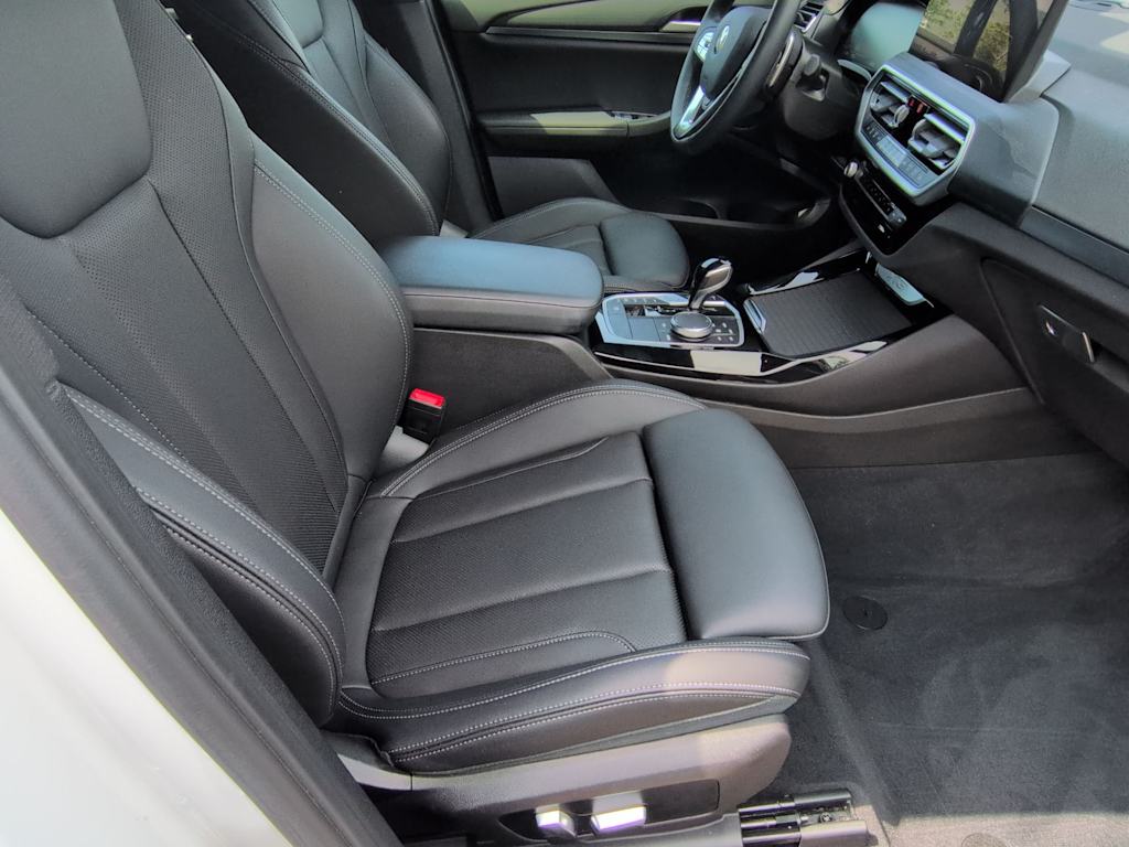 Thumbnail: 2023 BMW X3 - 11