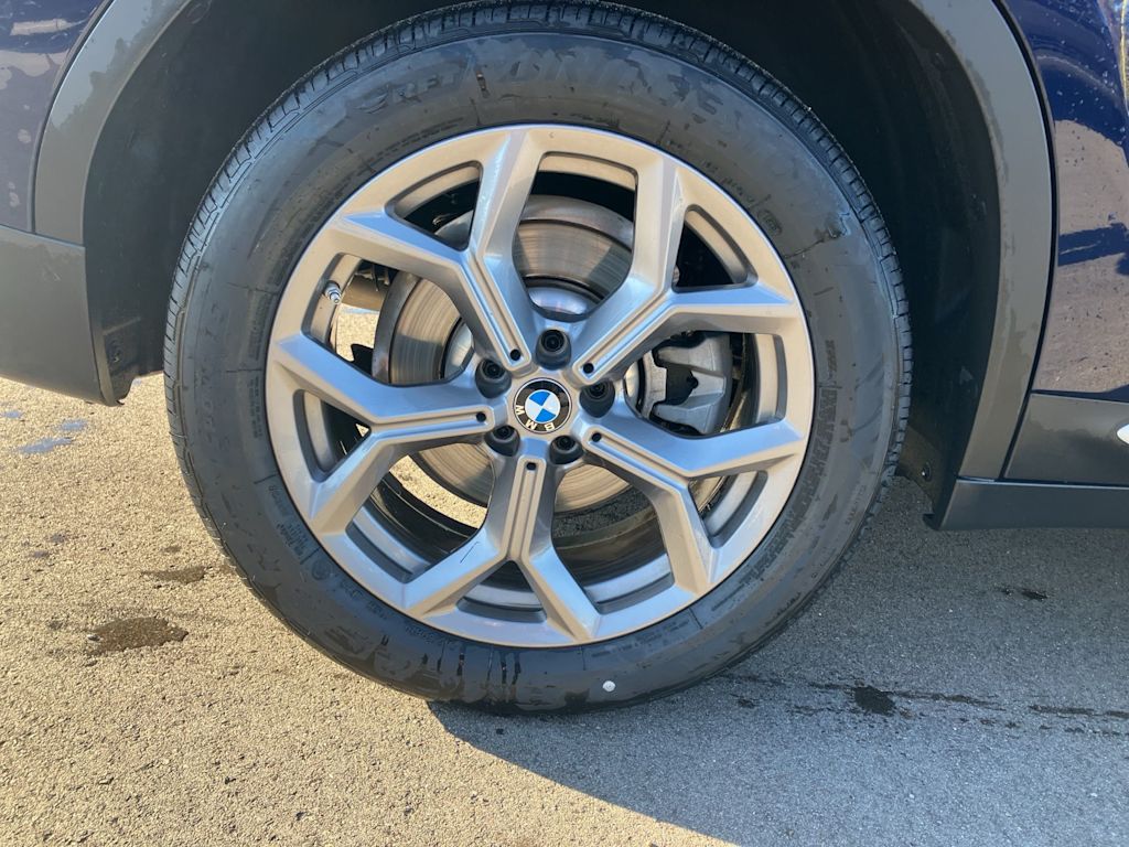 Thumbnail: 2023 BMW X3 - 15