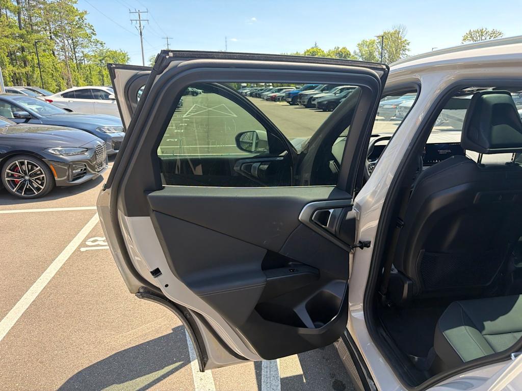 Thumbnail: 2026 BMW X3 - 21