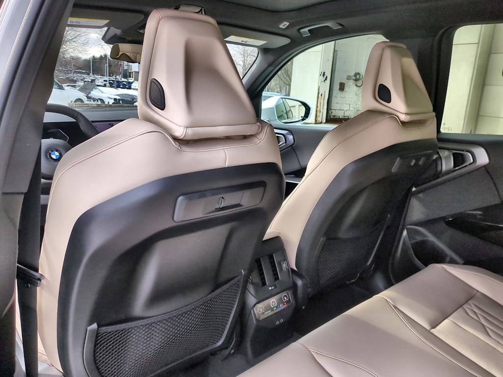 Thumbnail: 2026 BMW X3 - 12