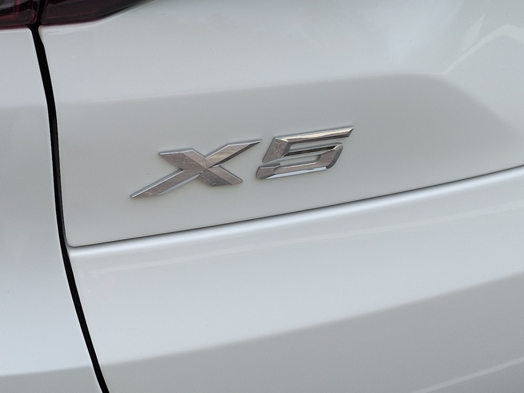Thumbnail: 2022 BMW X5 - 23