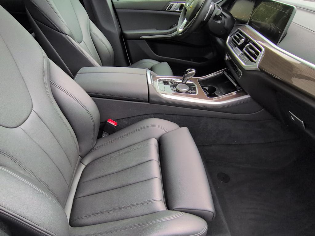Thumbnail: 2022 BMW X5 - 11