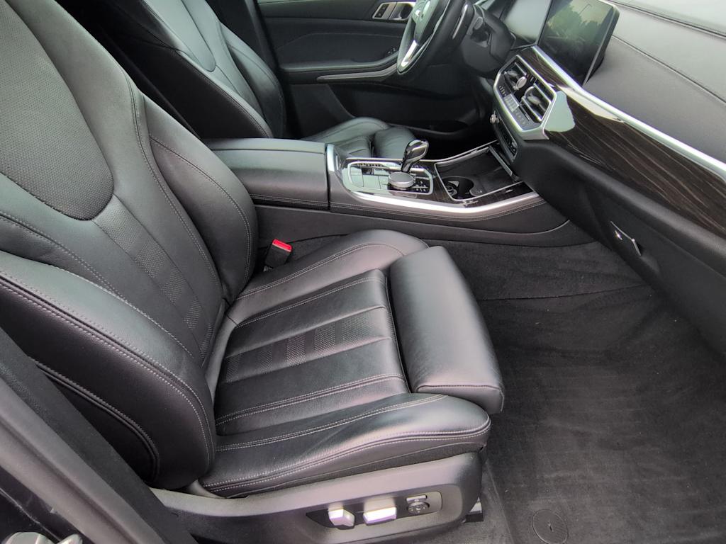 Thumbnail: 2021 BMW X5 - 12