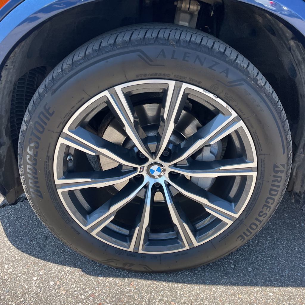Thumbnail: 2021 BMW X5 - 7