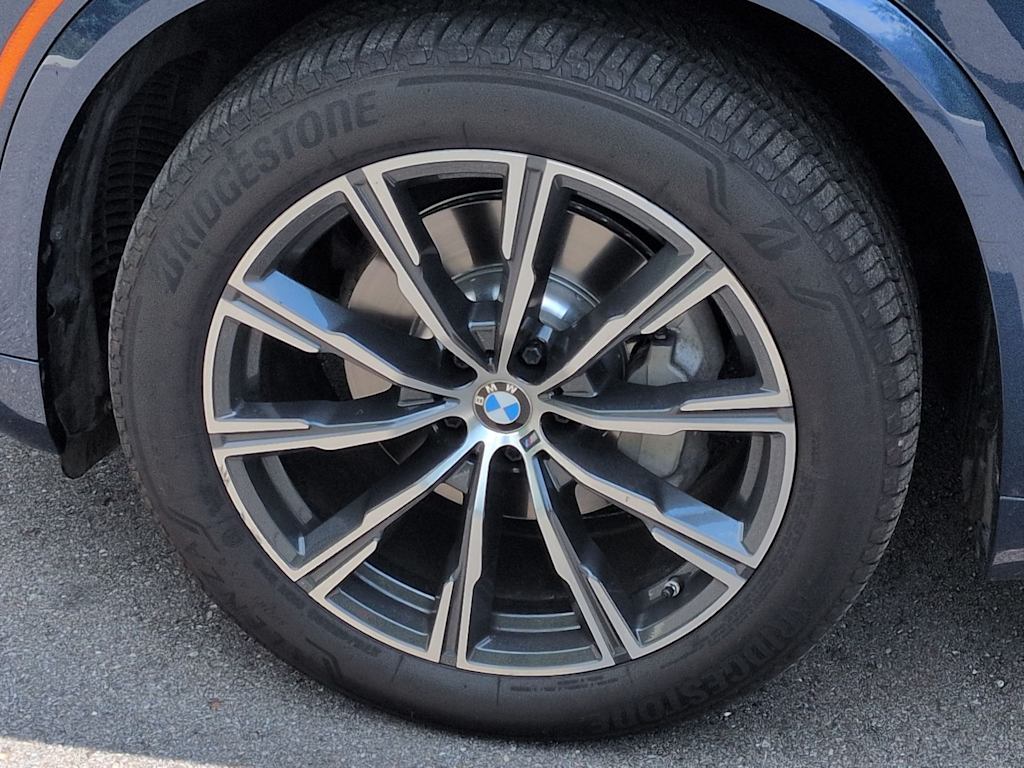 Thumbnail: 2021 BMW X5 - 7