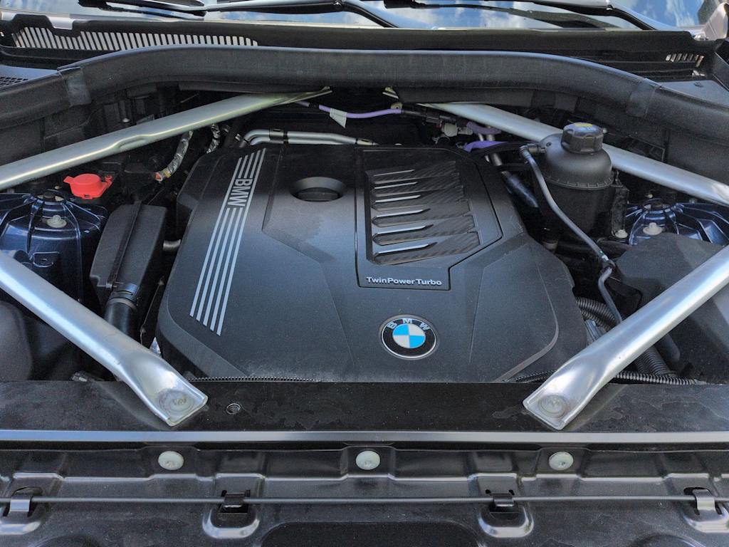 Thumbnail: 2021 BMW X5 - 8