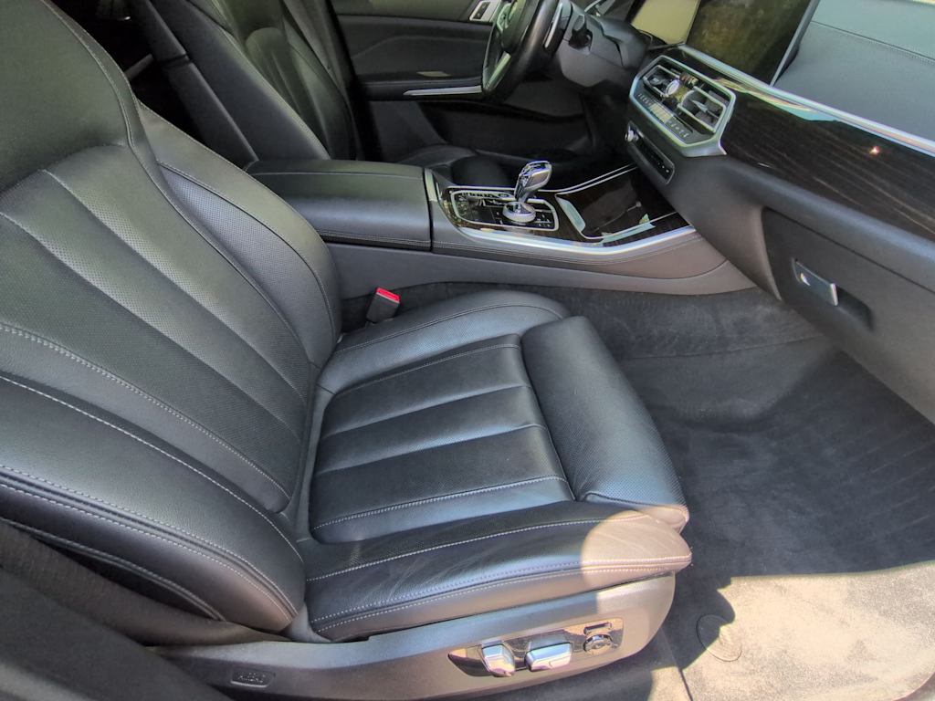 Thumbnail: 2021 BMW X5 - 28
