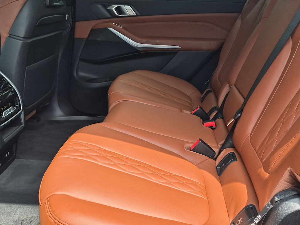 Thumbnail: 2022 BMW X7 - 13