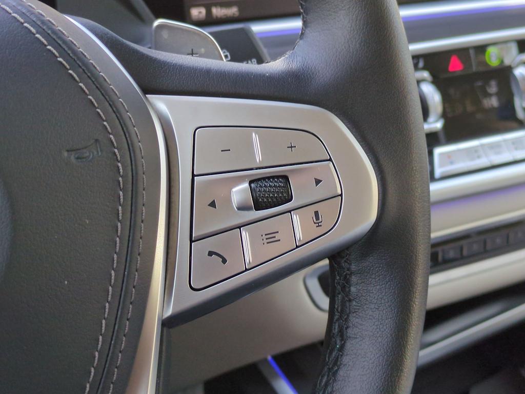 2022 BMW X7 xDrive40i 32