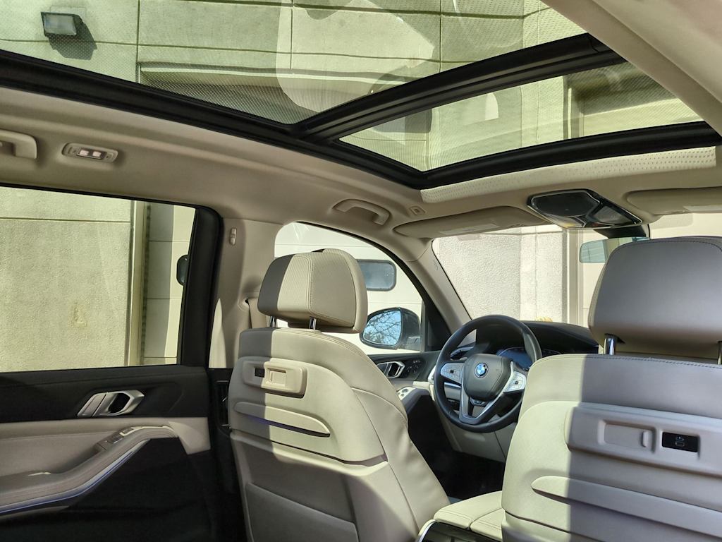 2022 BMW X7 xDrive40i 29