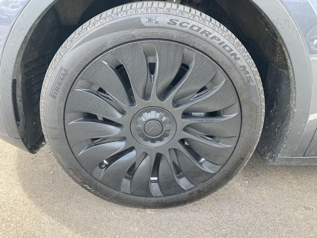 Thumbnail: 2023 Tesla Model Y - 17