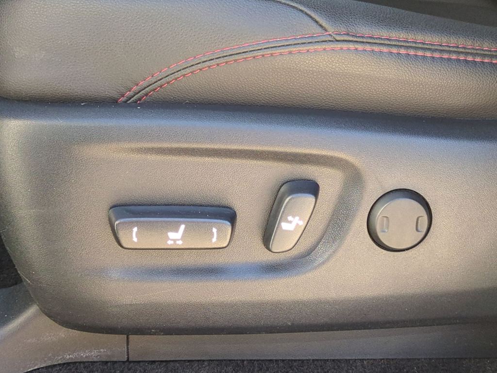 Thumbnail: 2023 Toyota 4Runner - 24