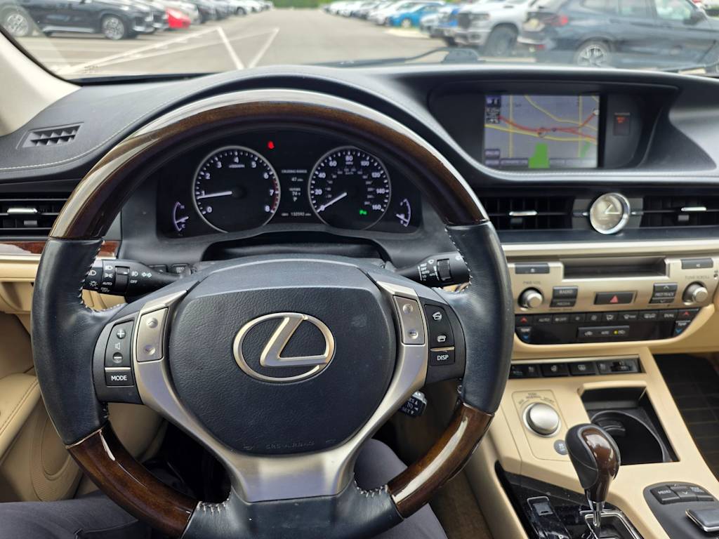 Thumbnail: 2014 Lexus ES - 2